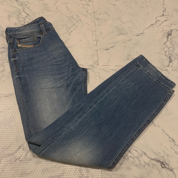 NWT Diesel Relaxed Straight Jeans Button Fly 29x32 - Picture 8 of 8